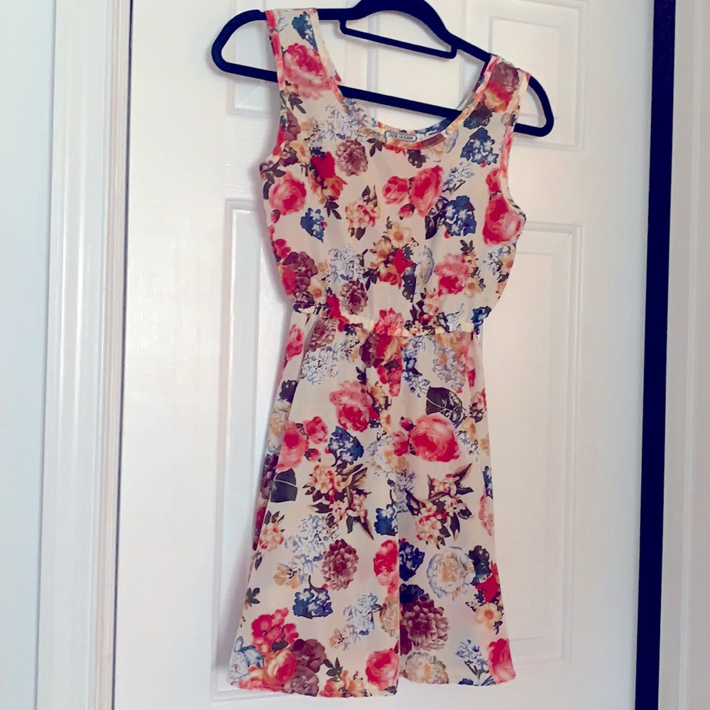Floral summer dress sz small